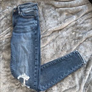 American Eagle Hi-Rise Jegging